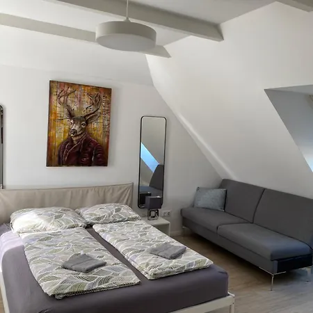 R77 Apartment Downtown - Penthouse Budapest Exterior photo