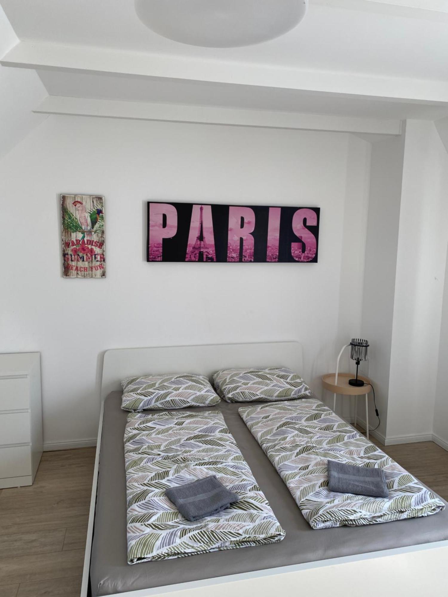 R77 Downtown - Penthouse Apartament *