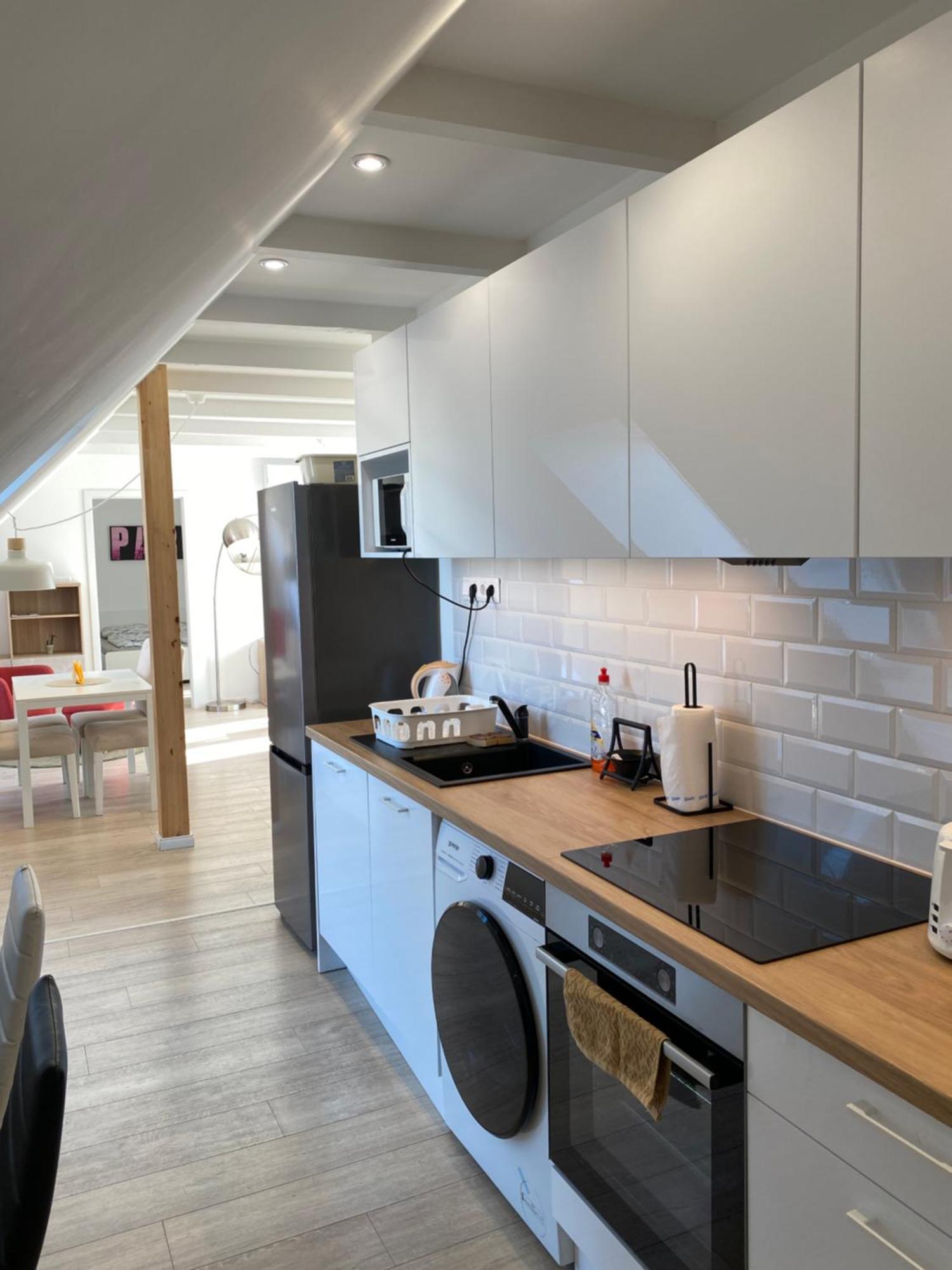 R77 Downtown - Penthouse Apartment *